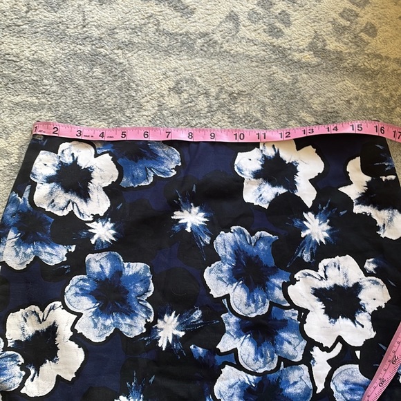 Petite Lord & Taylor Blue Floral Pencil Skirt - Picture 2 of 5